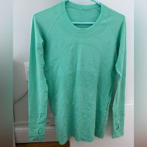 Lululemon Run Swiftly Long Sleeve - mint green size 6. Unworn